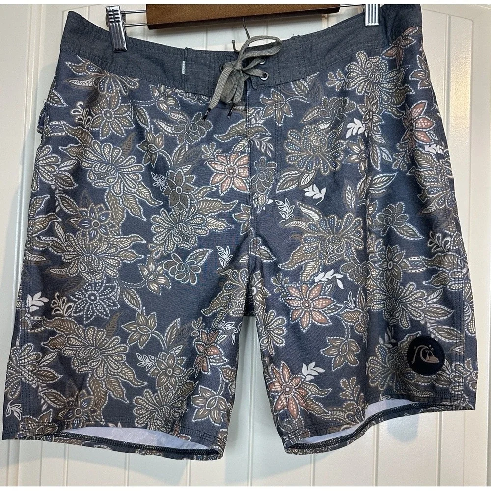 Quiksilver Highline Men's Size 34 Surf Swim Beach Boardshorts floral GUC